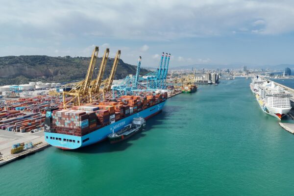 Repsol, Barselona Limanı’nda Maersk’e ilk biyoyaklı tedariki gerçekleştirdi.