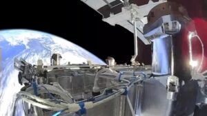 SpaceX, Starlink görevi kapsamında iki adet Starshield uydusunu daha yörüngeye oturdu.