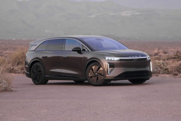 Lucid Gravity Touring incelemesi: Beklentileri karşılayan bir performans.