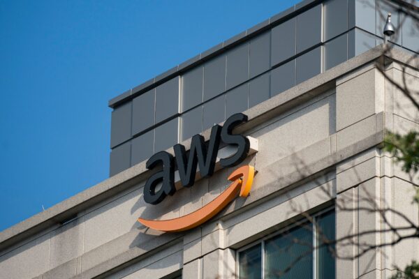 Amazon’un Bahreyn veri merkezi İran füze saldırısıyla vuruldu ve yok edildi.