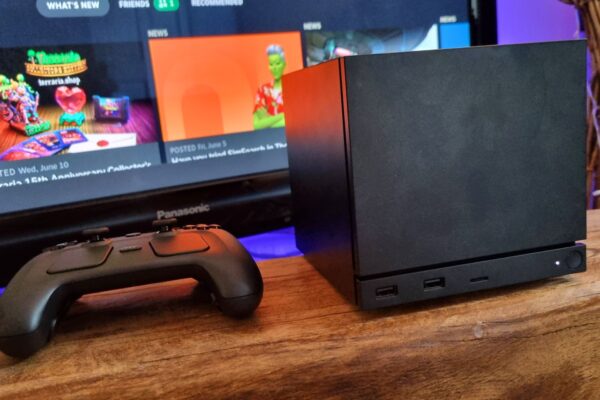 Valve, çalınan Steam Machine’i ücretsiz değiştirdi ve bir kullanıcının bin sterlinlik kaybını önledi.