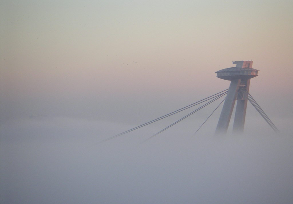 Bratislava Temperature inversion1 2005-Nov-11