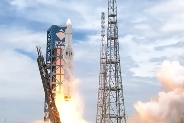 Çin’in ilk kurtarılan roket parçası limana döndü, LandSpace ilk başarılı inişe hazırlanıyor.