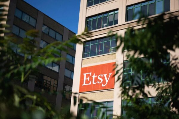 Etsy’de Satıcı Kaçışı: Platform Kötü Günler Mi Yaşıyor?