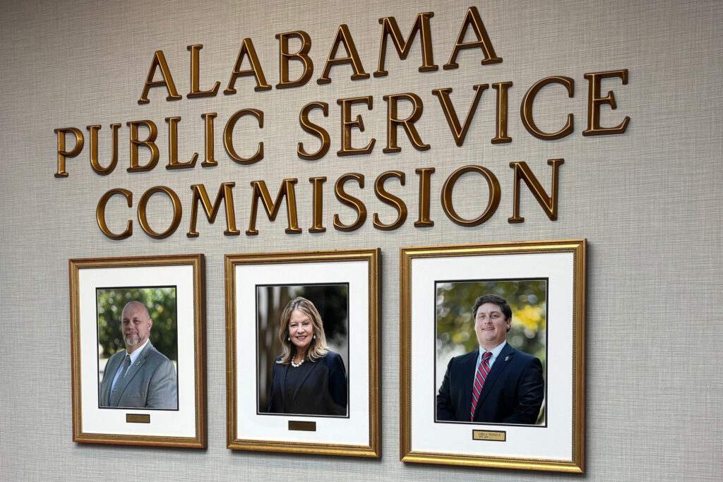 Alabama’da ‘yapay zeka bekçisi’ kendini ilan eden aday, mevcut kamu hizmetleri komisyonerini devirdi.