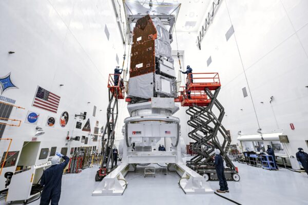 NASA’nın Roman teleskobu, Florida’ya vardıktan sonra ön hazırlık çalışmalarına başladı.
