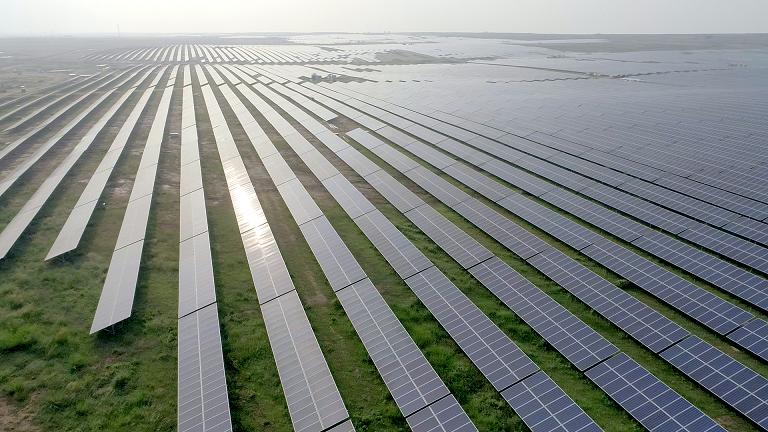 Hindistan’ın güneş enerjisi kapasitesinde büyük sıçrama: 2030 hedefi yıllık 85 GW
