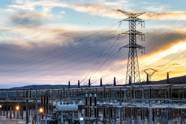 MIT araştırması: Yenilenebilir enerji kaynaklarının yanlış yerlere kurulması, 2050’de elektrik kesintisi riskini artırabilir.