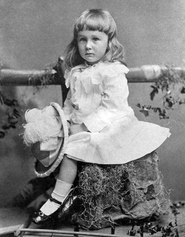 Franklin Delano Roosevelt’in 2,5 yaşındayken çekilmiş tarihi çocukluk dönemi portresi.