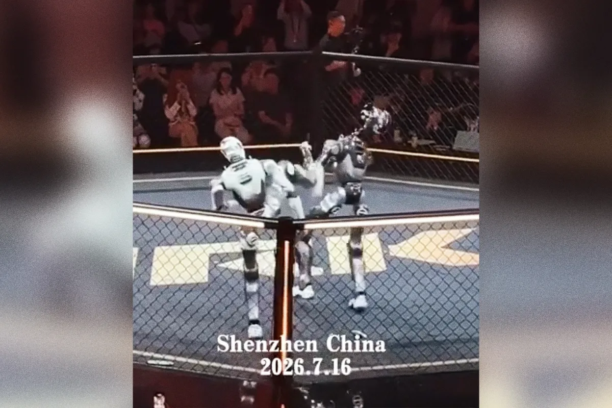 İnsansı Robotların Vahşi Arenasında Şok An: Kafası Kopan Robotun Maçı Durdurdu