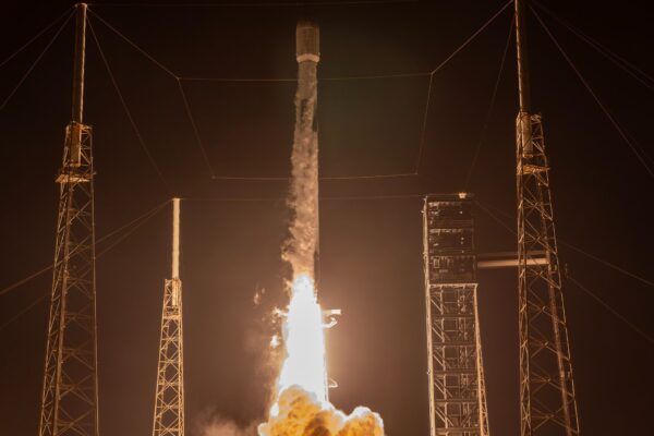 SpaceX’in Falcon 9 roketi, rekor sayıda 36. kez fırlatıldı.