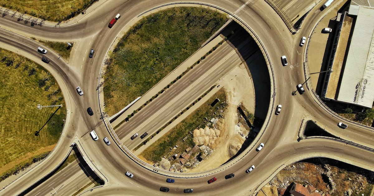 RAG sorgu analizinde “Loop Engineering”: Veri çekiminden önce çalışan küçük bir çözüm.