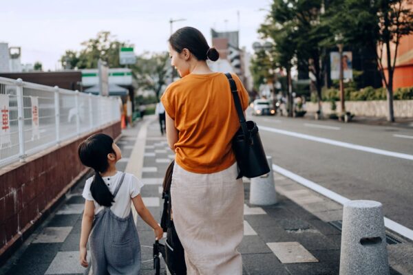 Japonya’da çalışan annelere yönelik uygulamaları tanımlayan bir kavram var.