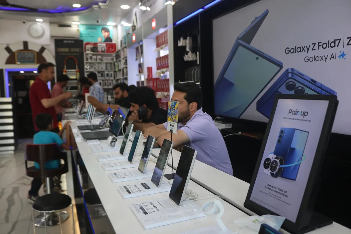 Yapay zeka patlaması Hindistan’daki akıllı telefon pazarını sarstı.