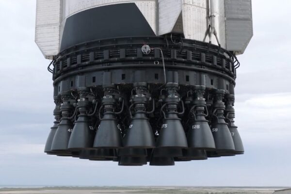 SpaceX, Starship’in 13. test uçuşu için hazırlıklarını hızlandırıyor.