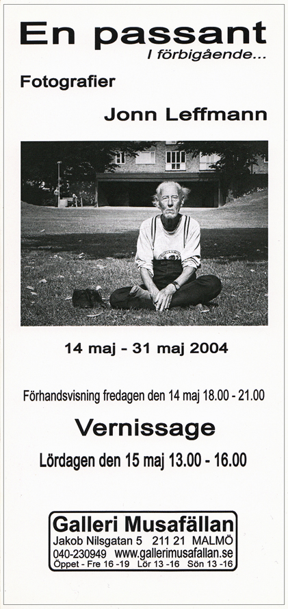 En passant  vernissagekort 2004.