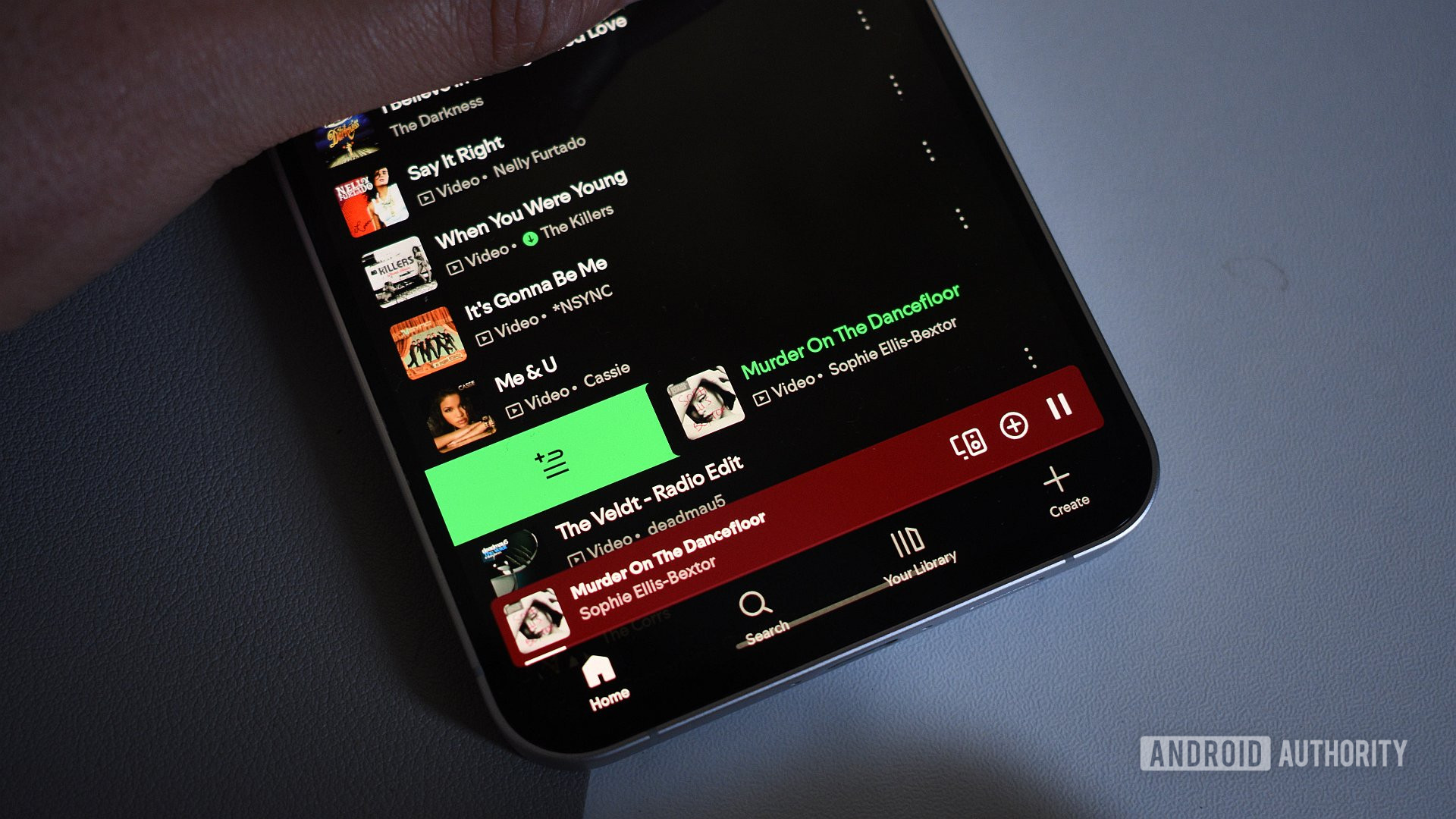 spotify android app swipe to add to queue gesture 1 spotify android app swipe to add to queue gesture 1