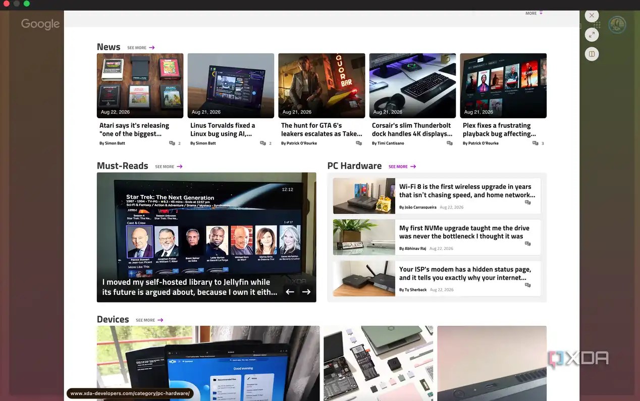 Glance panel showing XDA Developers News and PC Hardware, Jellyfin article