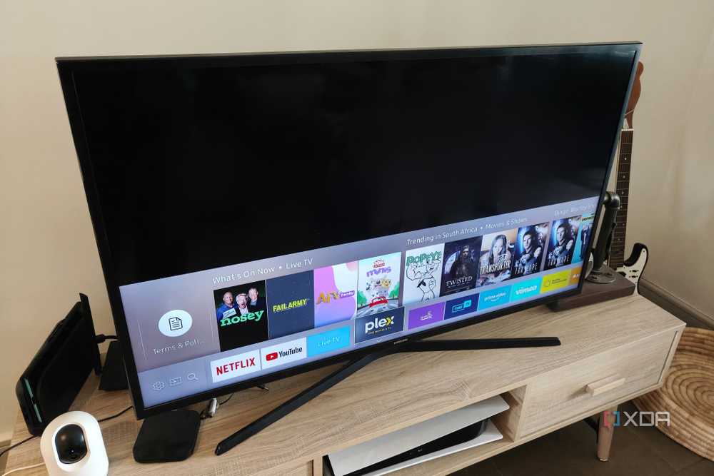 a samsung tv showing native streaming apps
