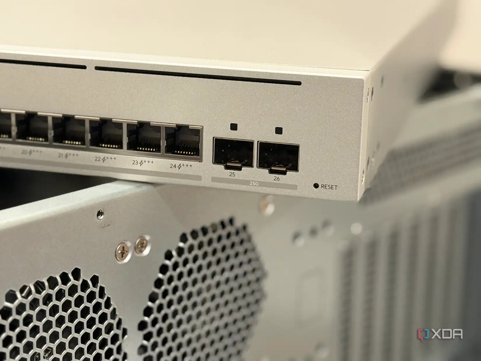 unifi pro xg 24 poe switch showing the two sfp28 ports