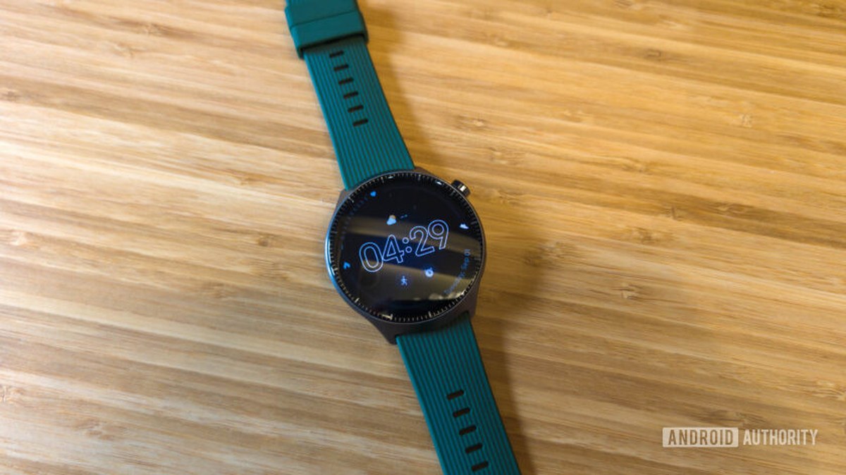 Motorola, Wear OS ile Akıllı Saat Pazarına Güçlü Dönüş Yaptı: İşte Moto Watch Ultra