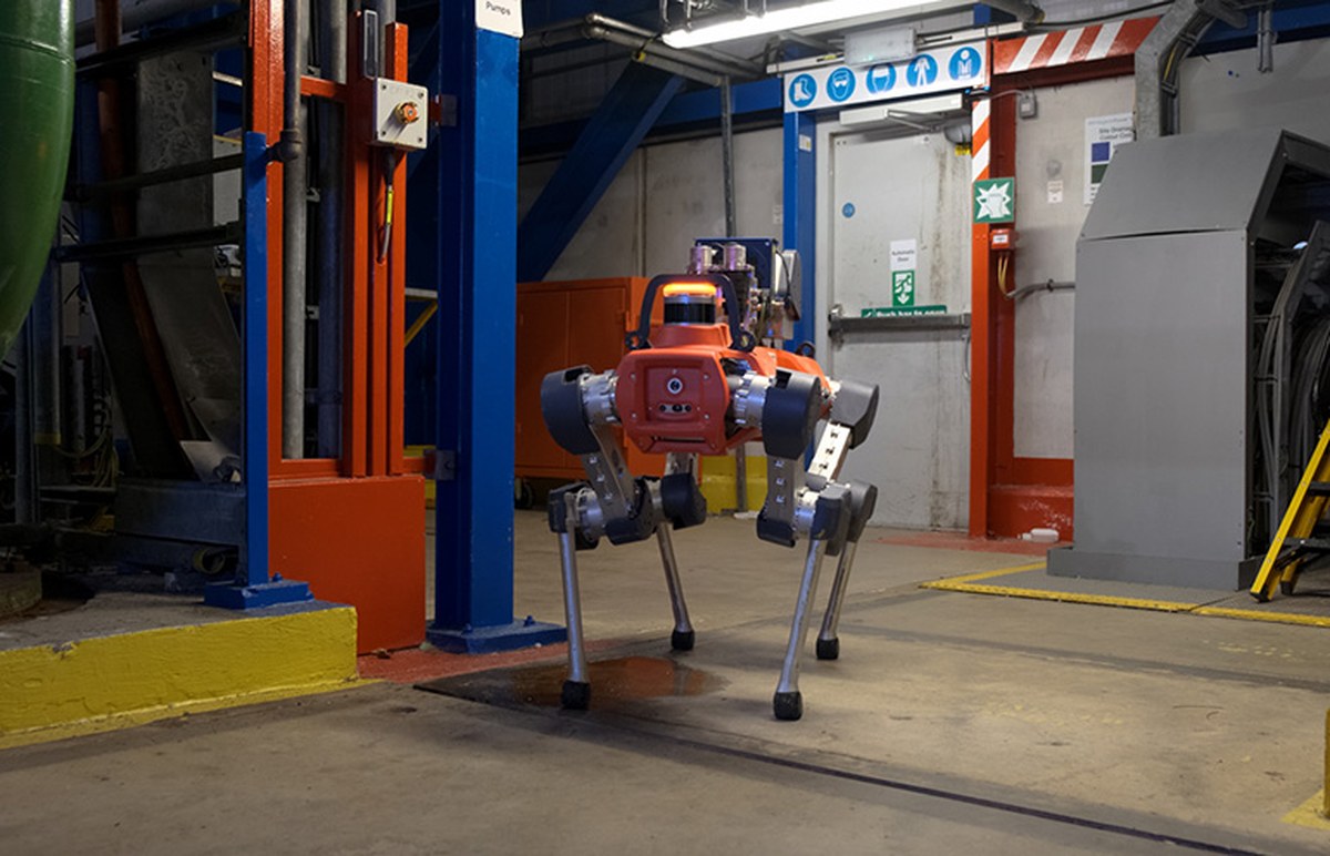 ANYbotics worked with dormakab and LEGIC Identsystems to automate access to controlled doors.
