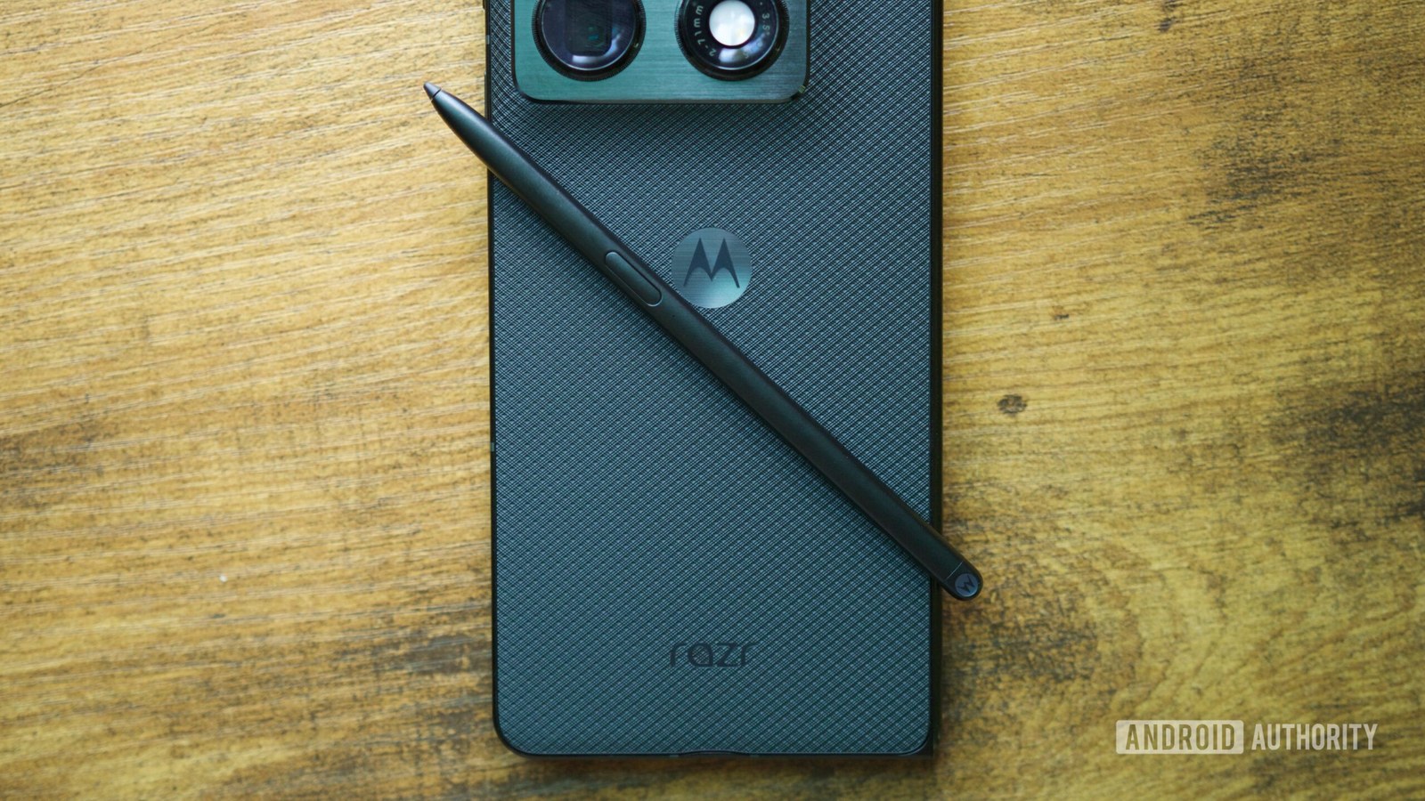 Moto Pen Ultra on top of the Razr Fold.