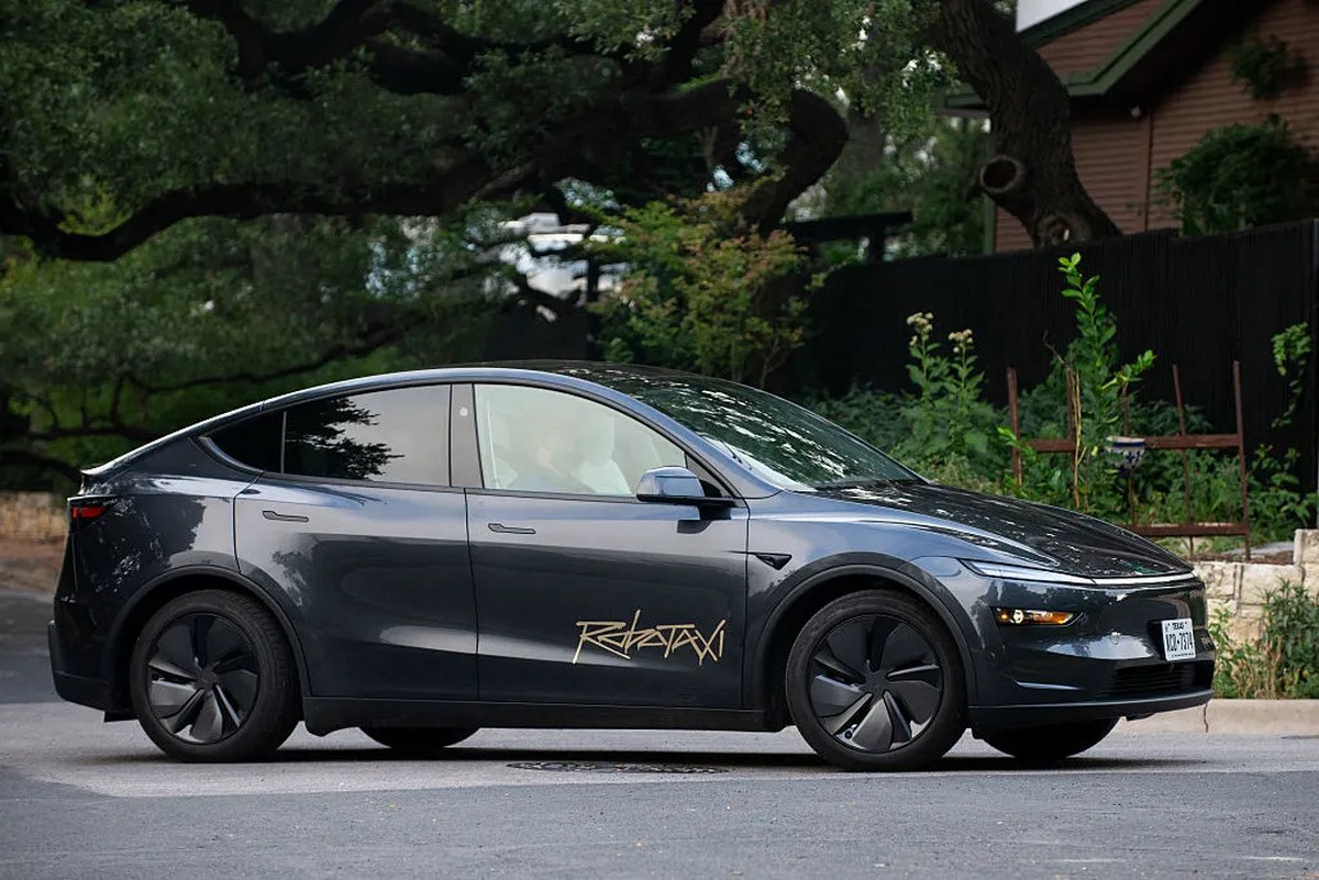 Tesla’dan Çığır Açan Robotaxi Lansmanı: “Cybercab” Dönüm Noktası mı?