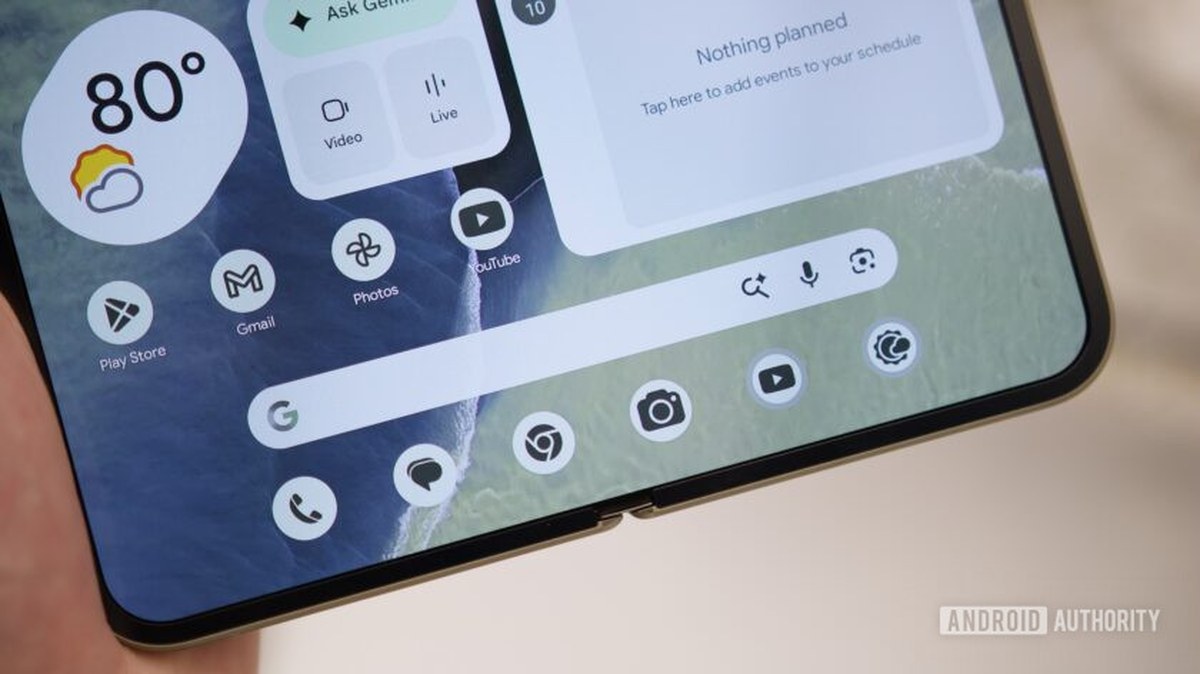 Google, Katlanabilir Pixel’da iPhone Ultra’nın Ekran Teknolojisini Taklit Edebilir