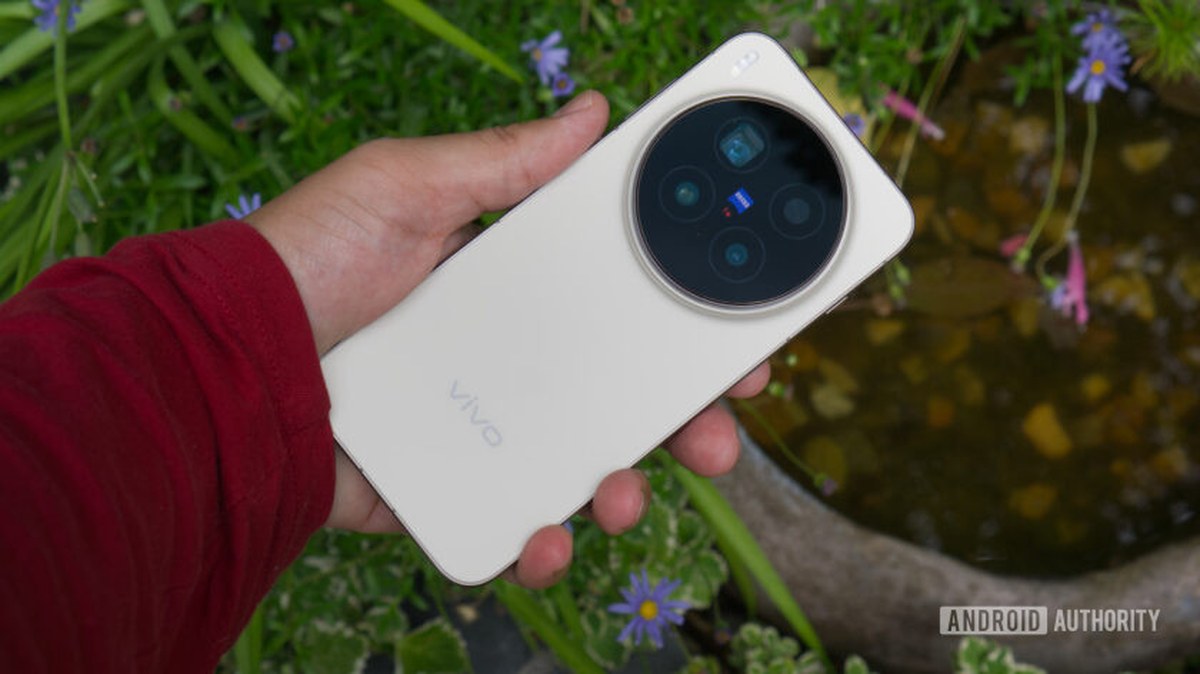Vivo’dan Beklenmedik Hamle: Pro Modellerin Kamera Teknolojisi Artık Standart Modellerde!