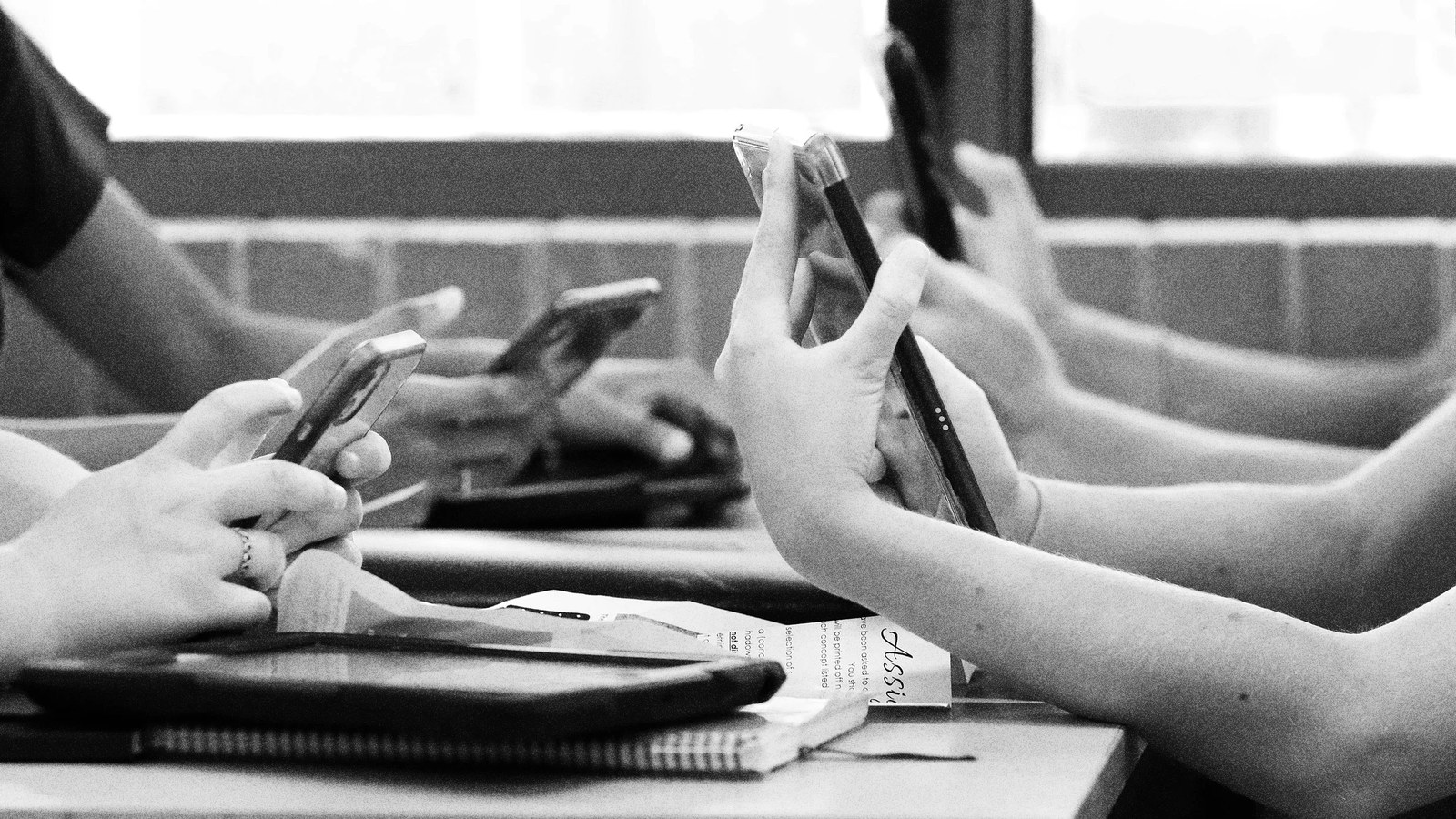 Okullardaki Hücresel Telefon Yasağı: Beklentileri Karşılıyor mu?