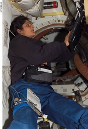 photo-s116e05329 - NASA
