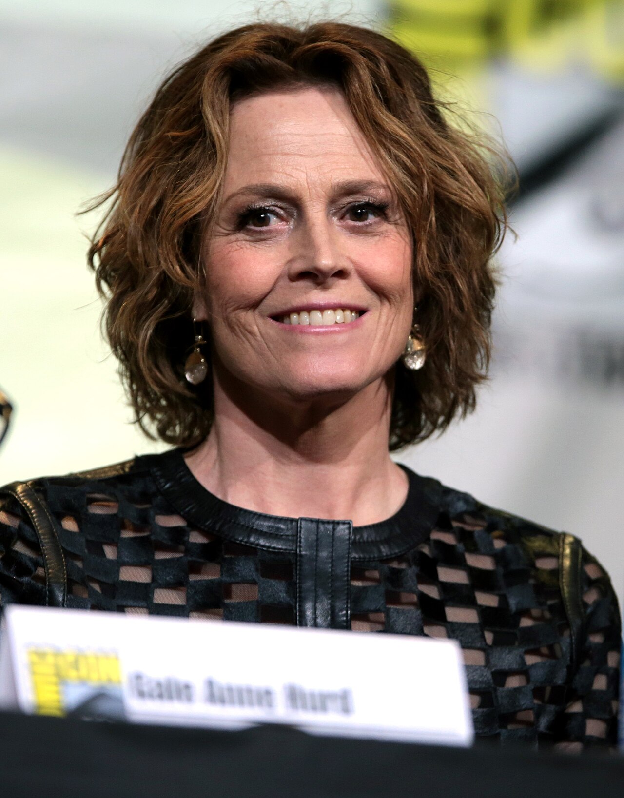 Sigourney Weaver (28620762255) cropped 2