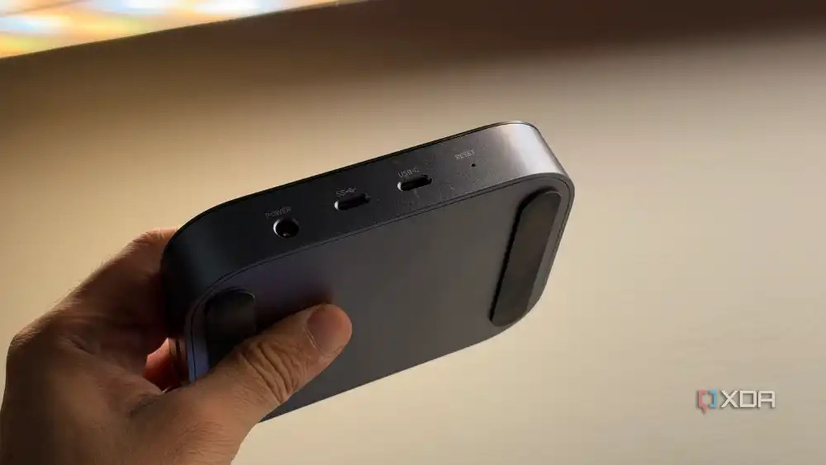 Switchbot hub USB ports