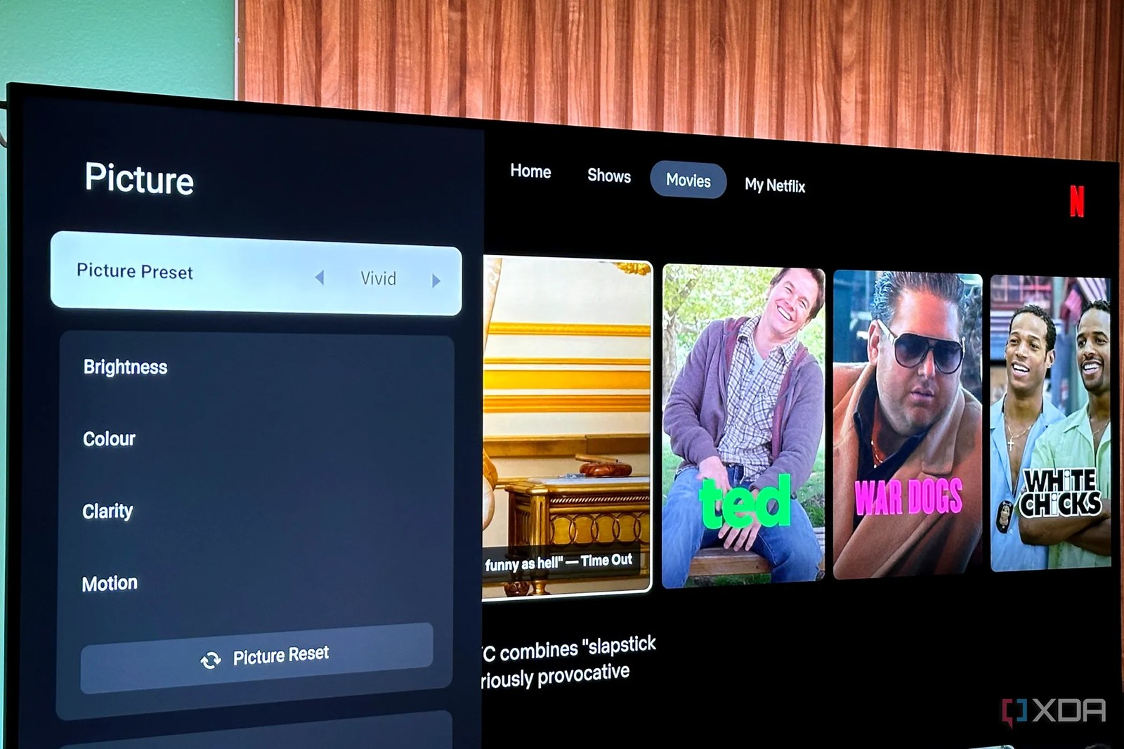 Mini-LED bir TV'de Canlı görüntü ön ayarı.