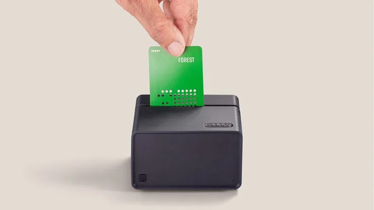 SOOOT Box from Germany uses apps made from paper