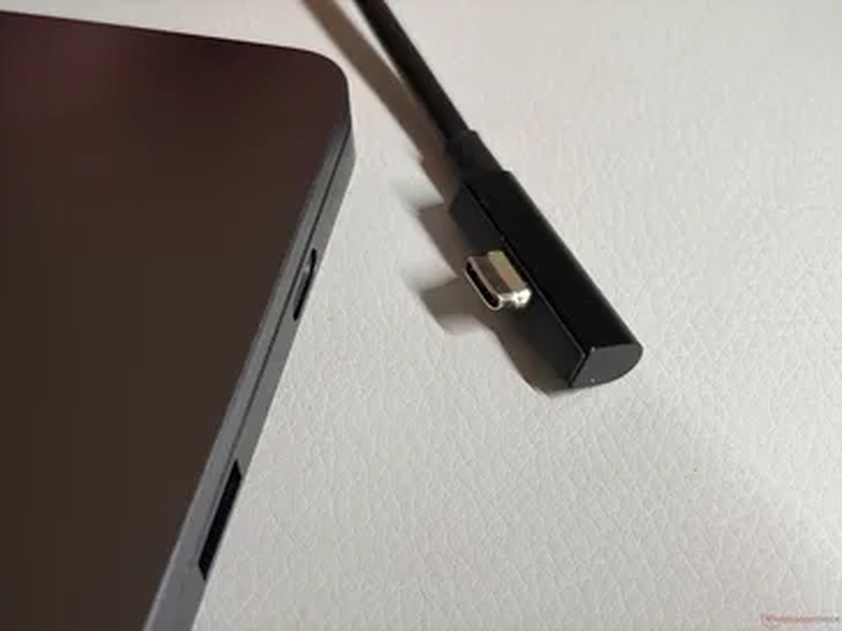 Magnetic USB-C charging port