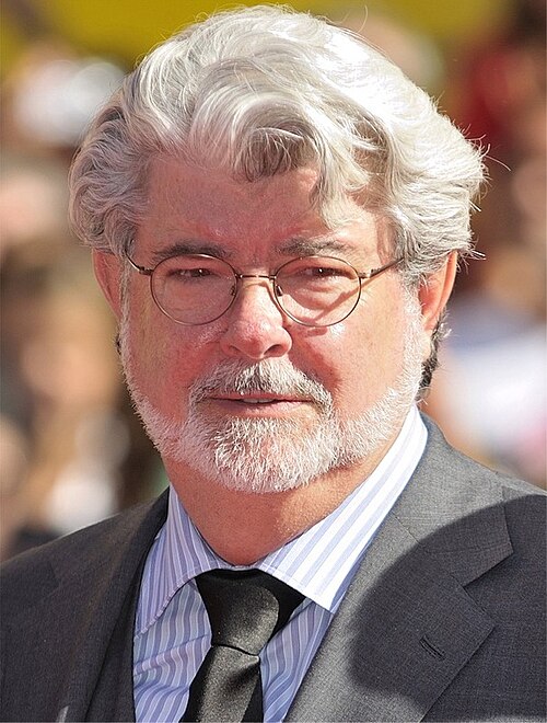 George Lucas servetinin çoğunu serinin satış haklarını elinde tutarak elde etti.